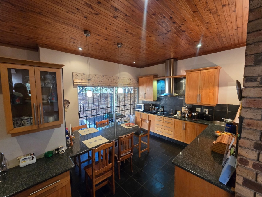 4 Bedroom Property for Sale in Heuwelsig Free State